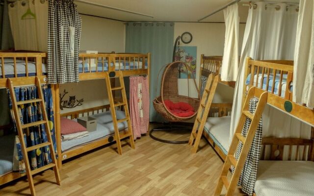 Owl's Nest Guesthouse - Hostel