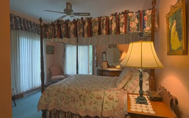 The Washington Irving Inn