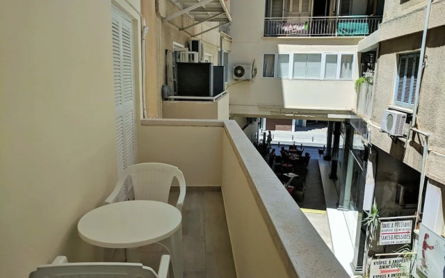 Apartment 12 Kition