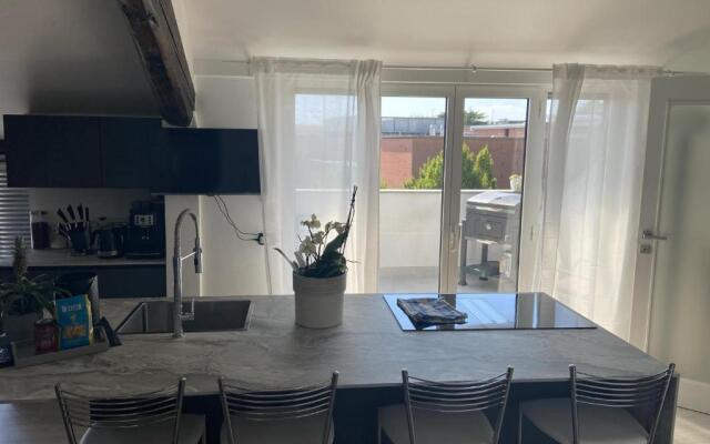 Rooftop Openspace With Balconies, Parking and bbq