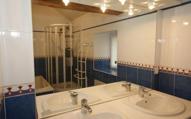 Spacious Holiday Home in Besse With Swimming Pool