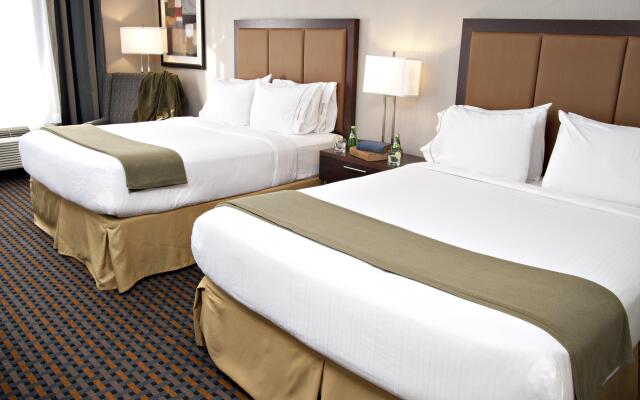 Holiday Inn Express Pembroke by IHG