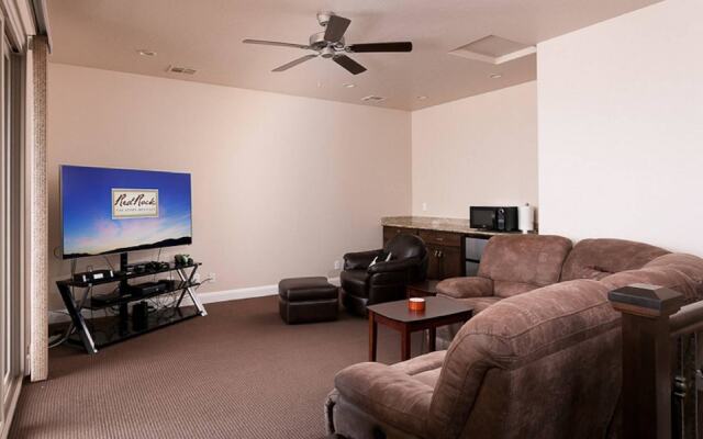 Views for Rent by RedAwning
