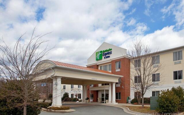 Holiday Inn Express Hotel & Suites Mebane, an IHG Hotel