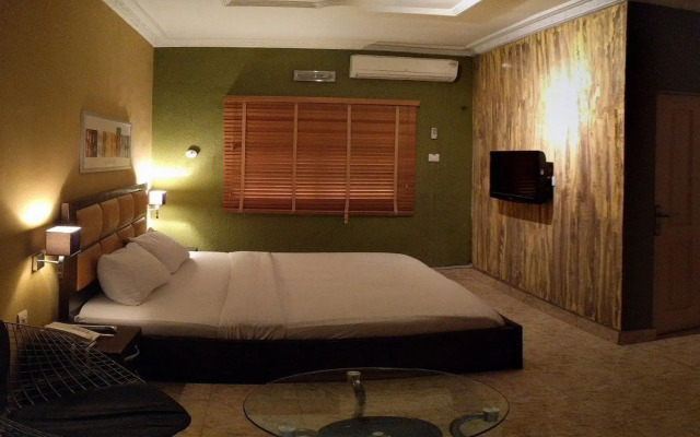 Porschester Hotel and Suite