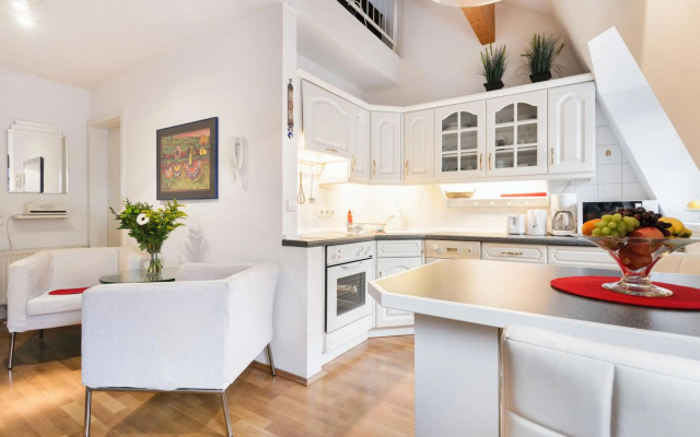 Comeback Apartment Central