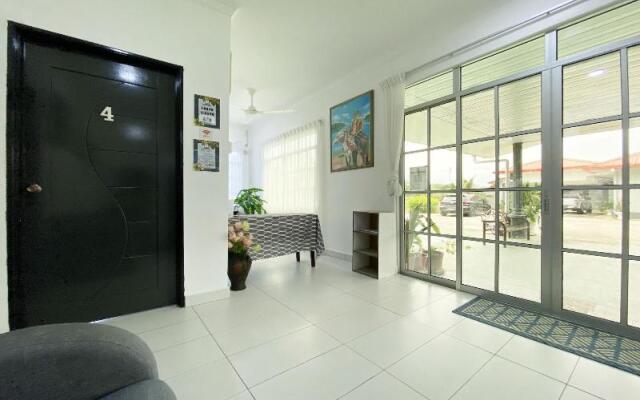 OYO 90230 Dh Residence