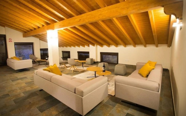 Villa Lucerna Sports & Hotel Resort