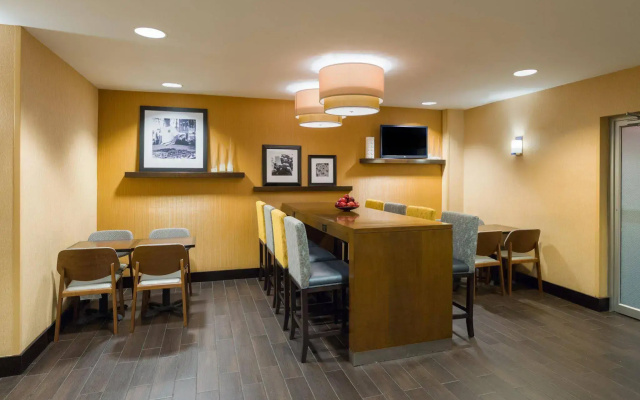 Hampton Inn Manhattan/Times Square South