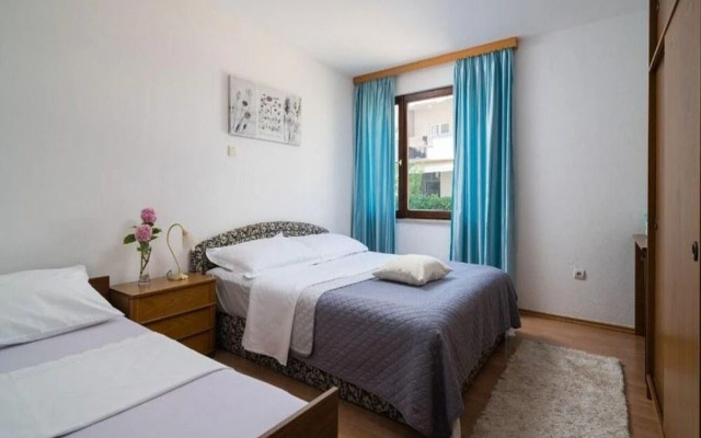 Divna - Modern Apartments With Terrace - A4