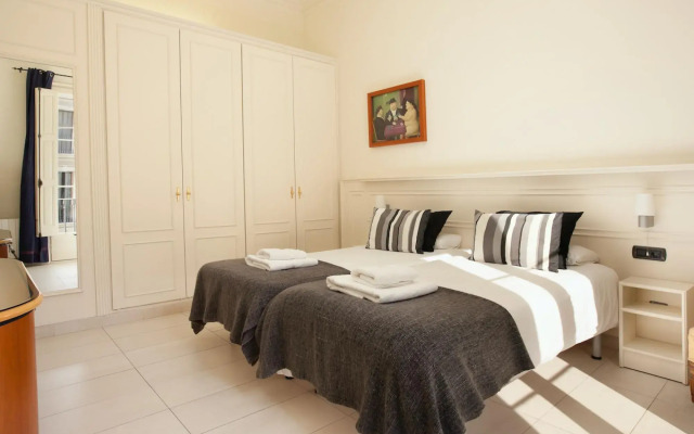 GAUDIR 1 · Apartment next to Pg de Gracia