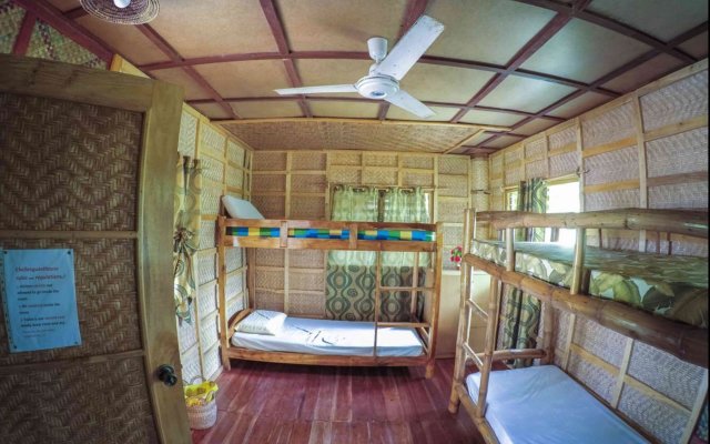 Chelle's Guest House and Backpackers - Hostel