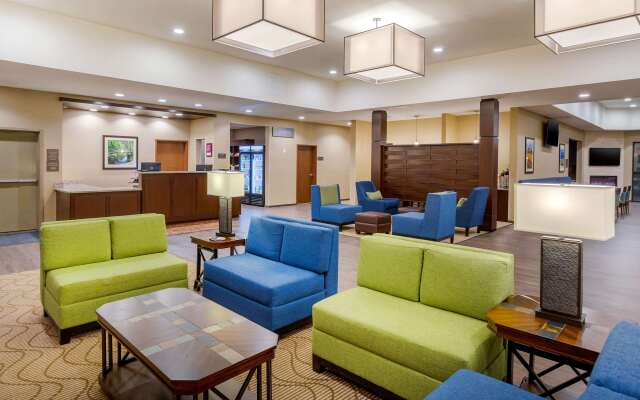 Comfort Suites Burlington near I-5