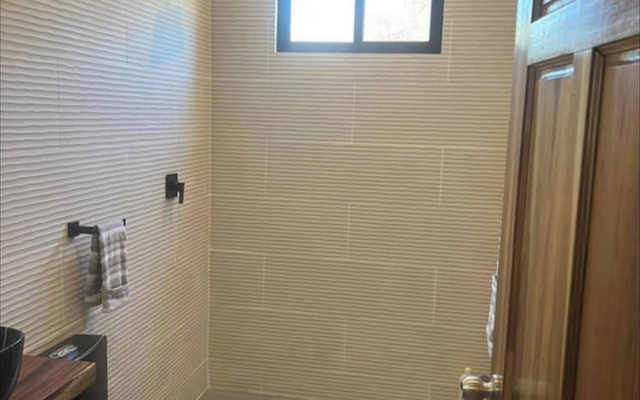 Modern 3-bedroom House With Pool Access in Playa Grande