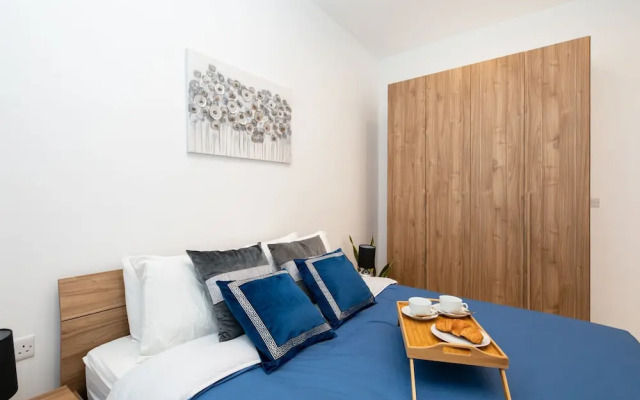 Chic 1BR Retreat in St Julian's