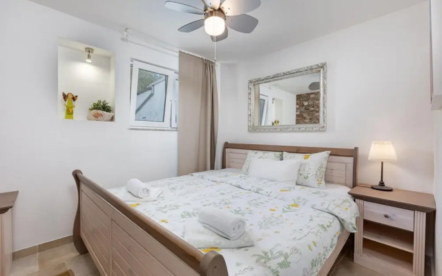 Beautiful Home in Malinska With Wifi and 1 Bedrooms