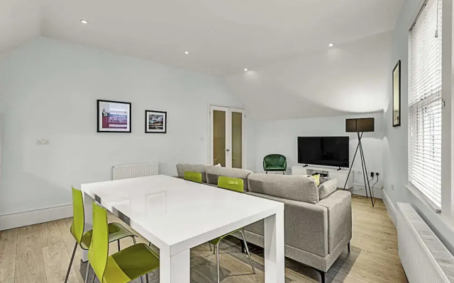 Superb Clapham Duplex