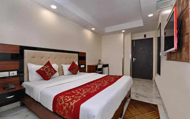 Hotel Emporio Near New Delhi Railway Station