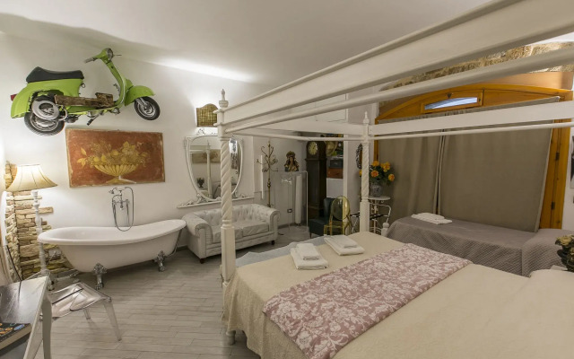 Porta di Castro Hotel & Pool