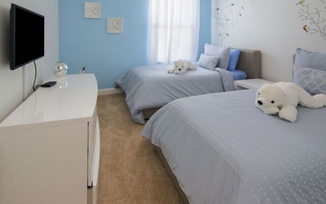 Jr Champions by VillaDirect