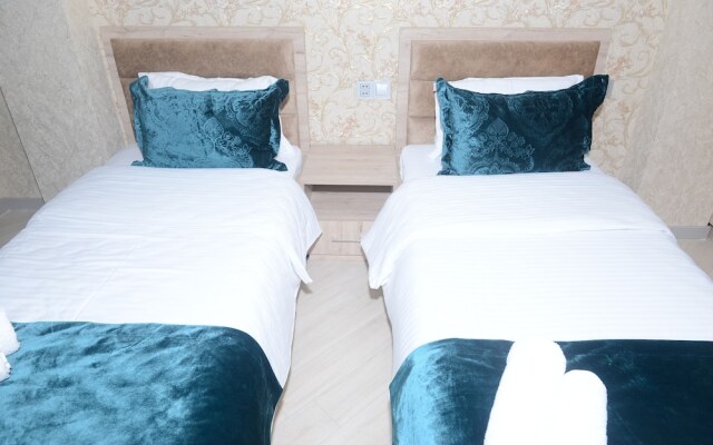 Global Hotel