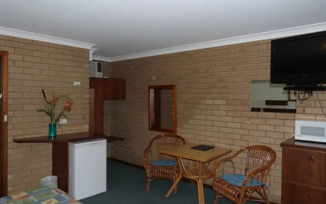 Wintersun Motel