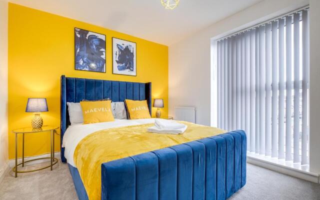 MAEVELA Apartments - Luxurious 2 Bedroom Apartment - Close to 02 Academy Birmingham - L Shape Sofa - FREE PARKING & NETFLIX - City Centre