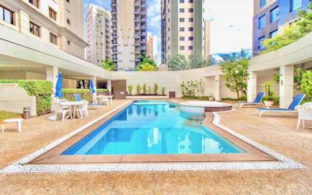 Hotel com piscina e academia na Gomes de Carvalho