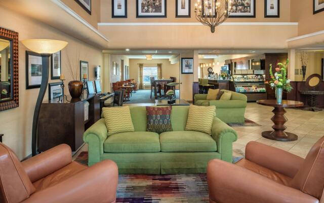 DoubleTree by Hilton Portland - Beaverton