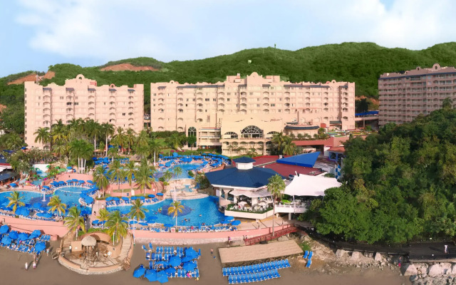 Azul Ixtapa Beach Resort and Convention Center - All Inclusive