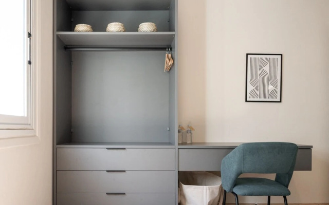 Athenian Calm Residence