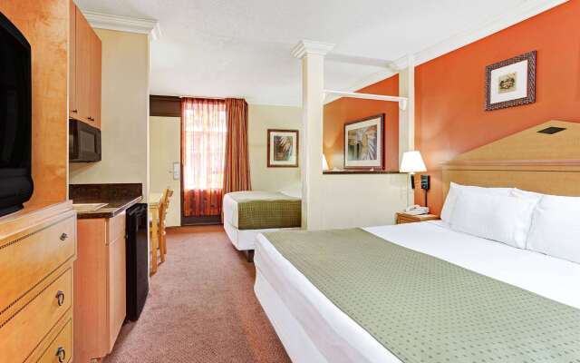 Days Inn by Wyndham Kissimmee West