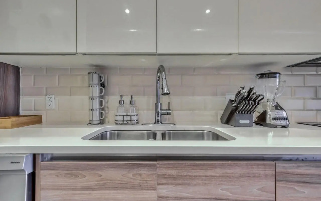 Luxury Downtown Dallas Stay by Amyfinehouse