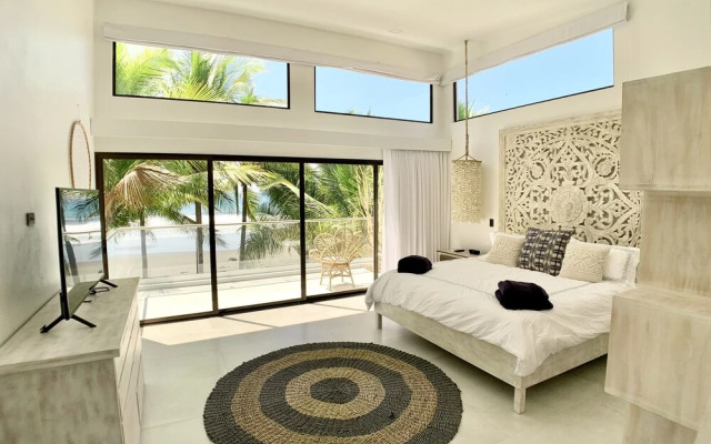 Modern Beachfront Paradise - Hermosa Palms 8 by RedAwning