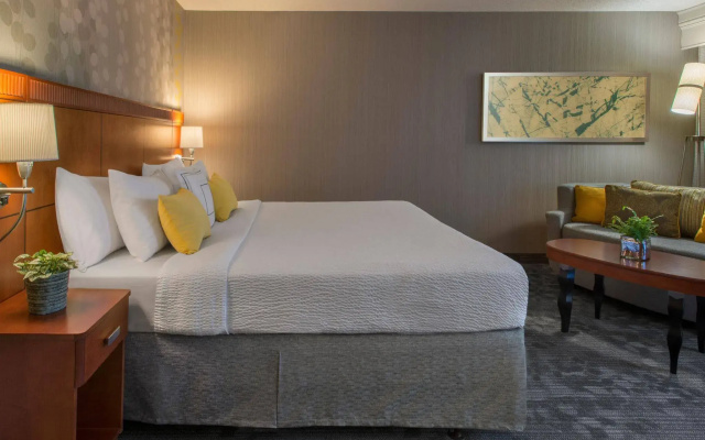 Courtyard by Marriott Cleveland Beachwood