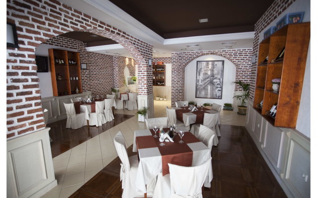 Apart-Hotel "Bendita-Mare"