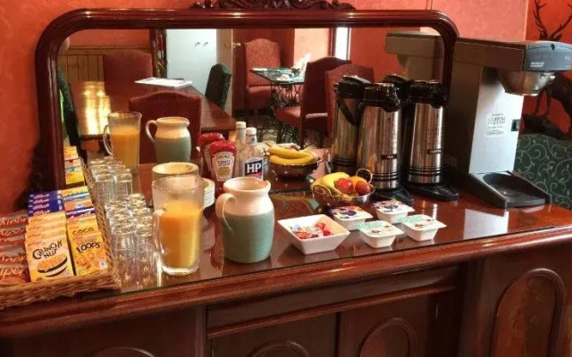 Royal Crown Guest House