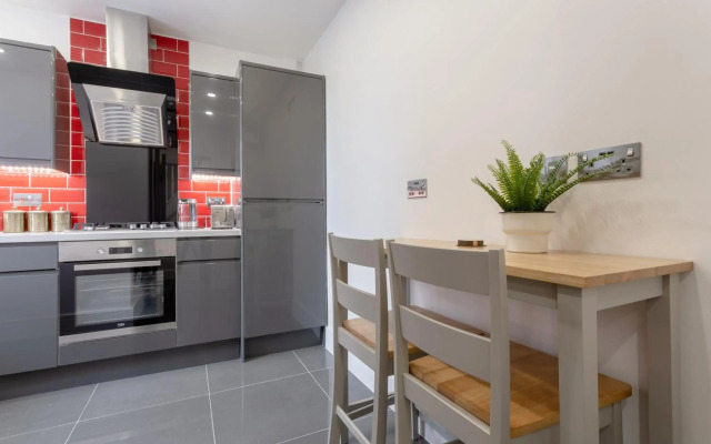 3 bedroom Luxury Apartment in Canary Wharf