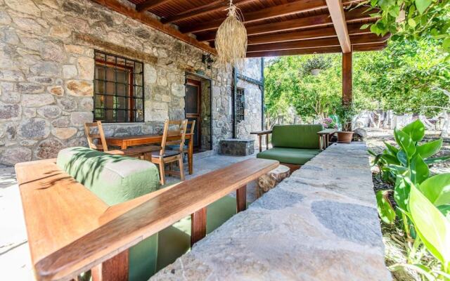 Chic Villa w Fireplace 3 min to Beach in Bodrum