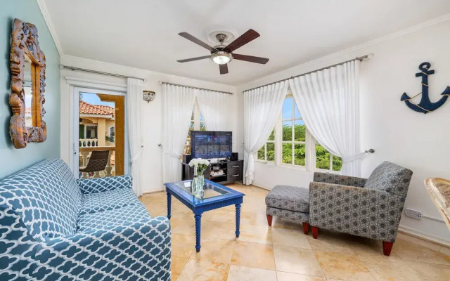 Cozy 1br1ba w Balcony Pool in Great Location