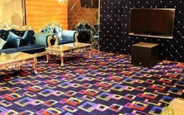 Nanjing Zifeng Suoshi Holiday Hotel