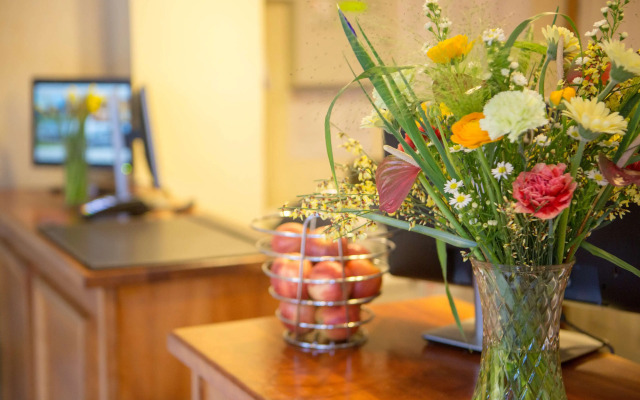 Best Western Bristol North The Gables Hotel