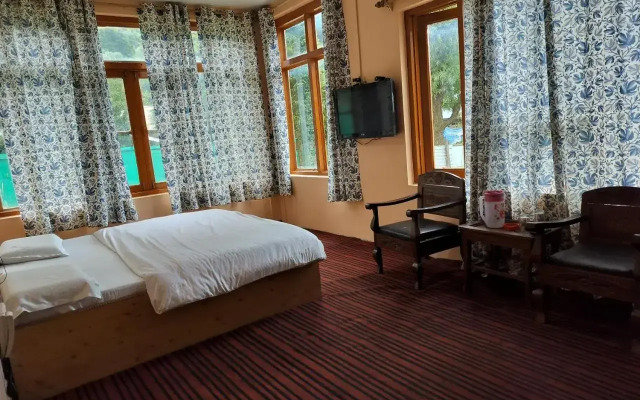 Sky Light Guest House