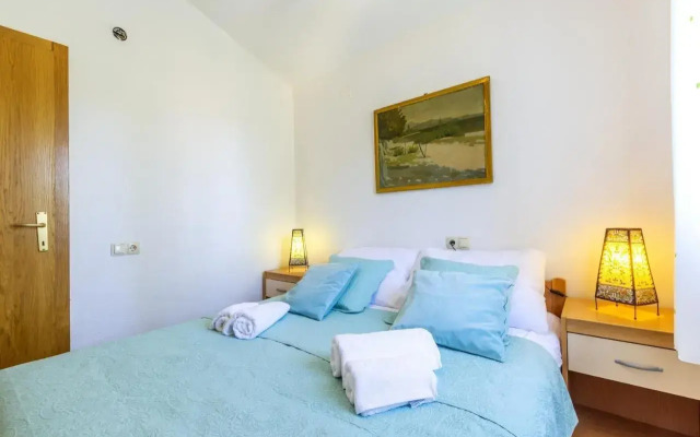 Apartment Jelsa 8729a