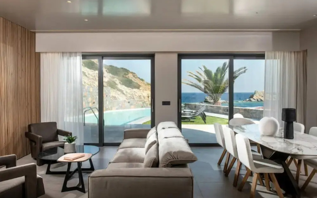 Made By The Sea Villas 17 Bdrm