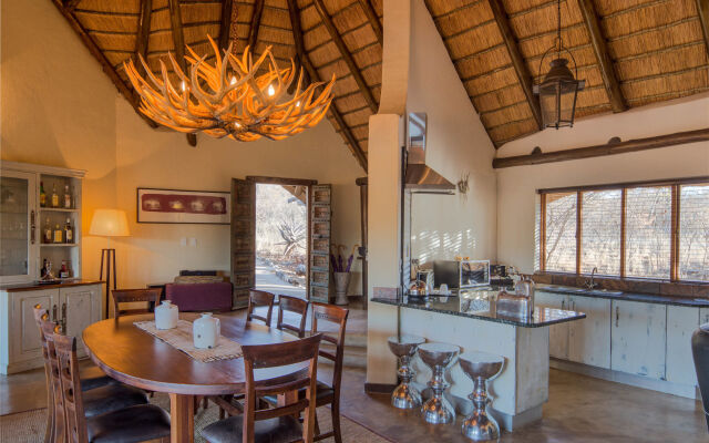 Royal Madikwe Game Lodge