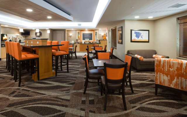 AmericInn by Wyndham Waupun