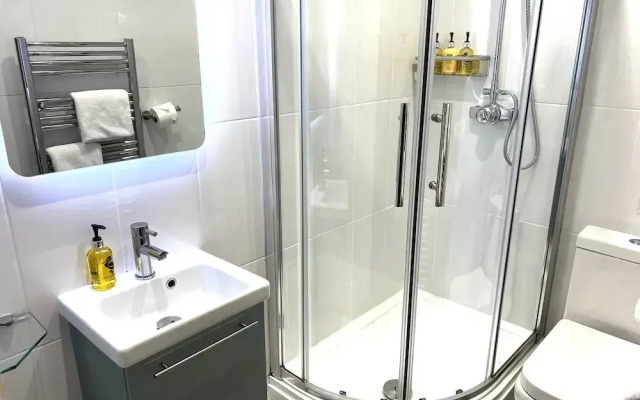 The Claremont Hotel - Adult Only