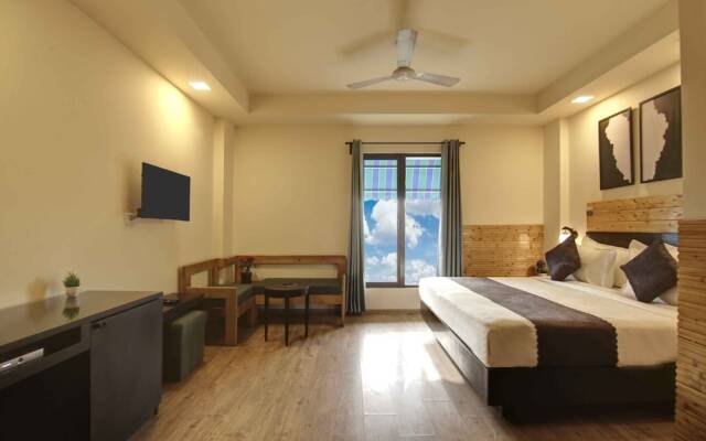 Saltstayz Select - Nehru Place & New Friends Colony