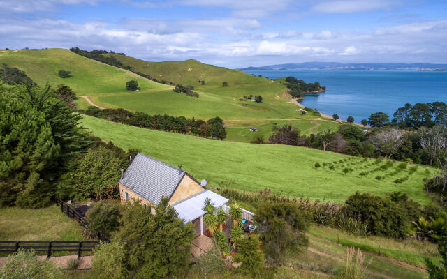 Woodside Bay Cottage